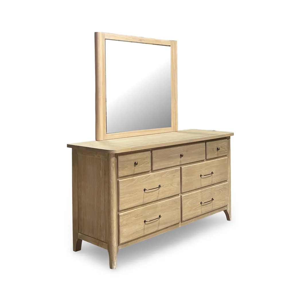 Aria Dresser
