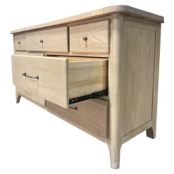 Aria Dresser