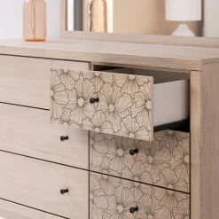 Arloster Dresser