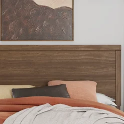 Broachmyn Bed - Brown