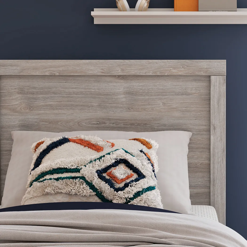 Broachmyn Bed - Gray