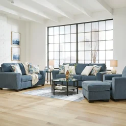 Cashton Loveseat