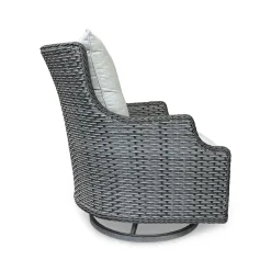 Clara Outdoor Swivel Chair