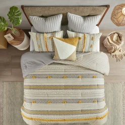 Cody Comforter Set