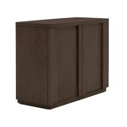 Harriet Chest