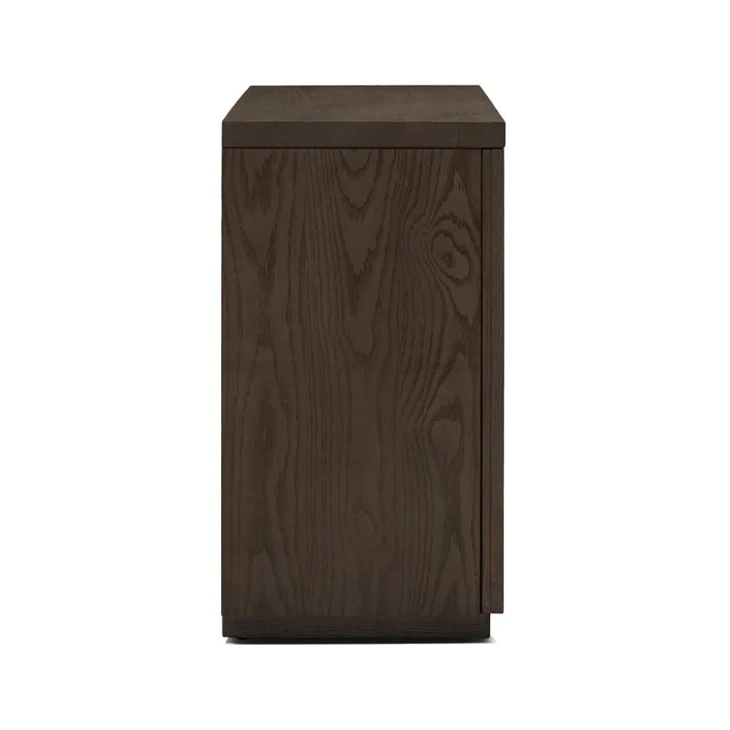 Harriet Chest