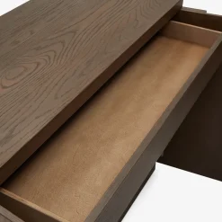 Harriet Chest