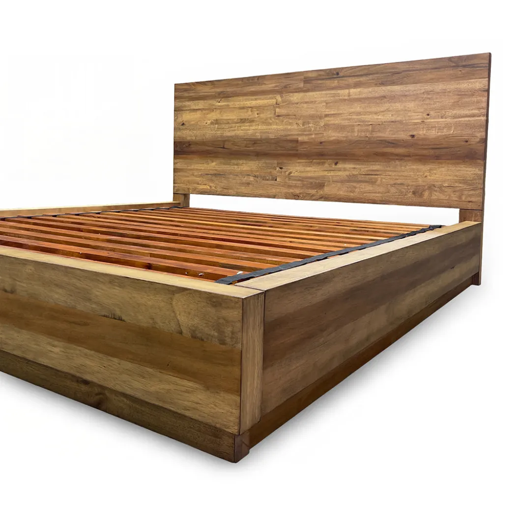 La Jolla Bed