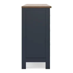 Landocken Dresser