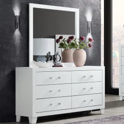 Luccia Mirror