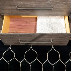 Outlook Dresser