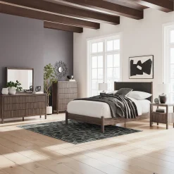 Pamytta Upholstered Bed