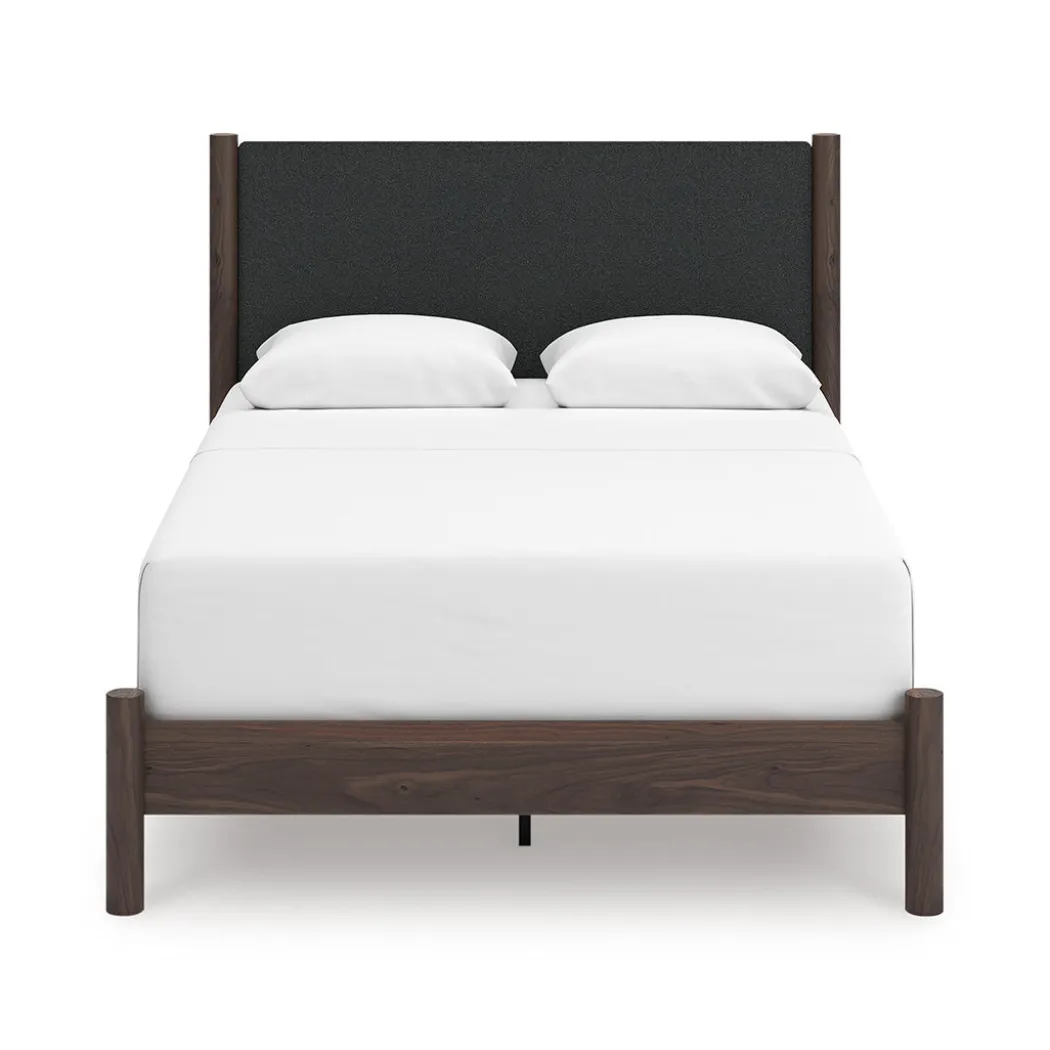 Pamytta Upholstered Bed