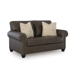 Roxmere Loveseat