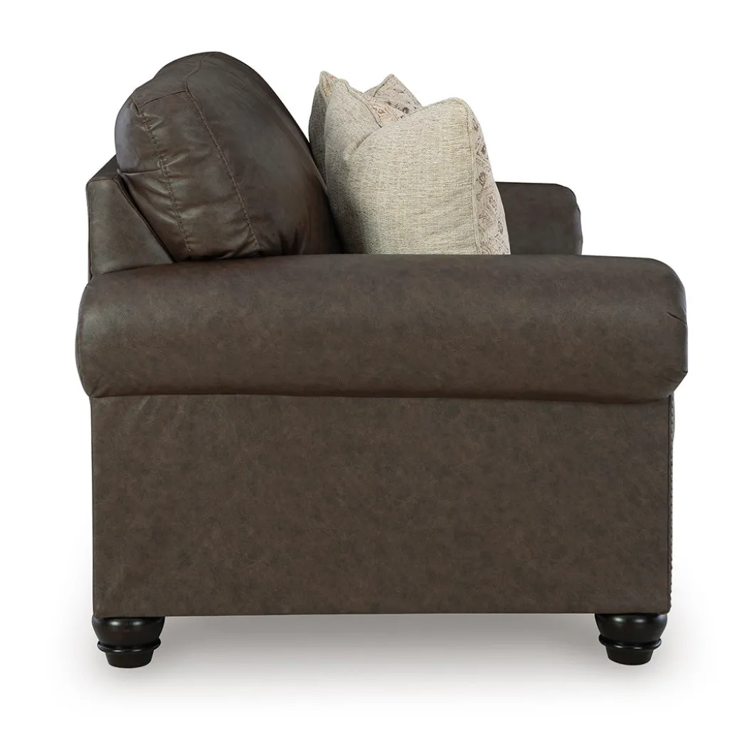 Roxmere Loveseat