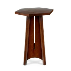 Surrey Hills Drink Table