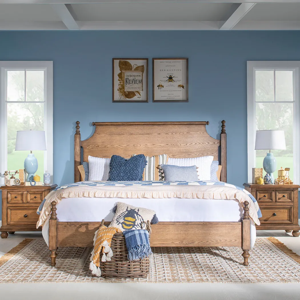 Vintage Market Poster Bed