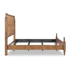 Vintage Market Poster Bed