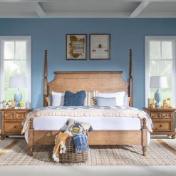 Vintage Market Poster Bed