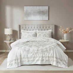 Violette Coverlet Set