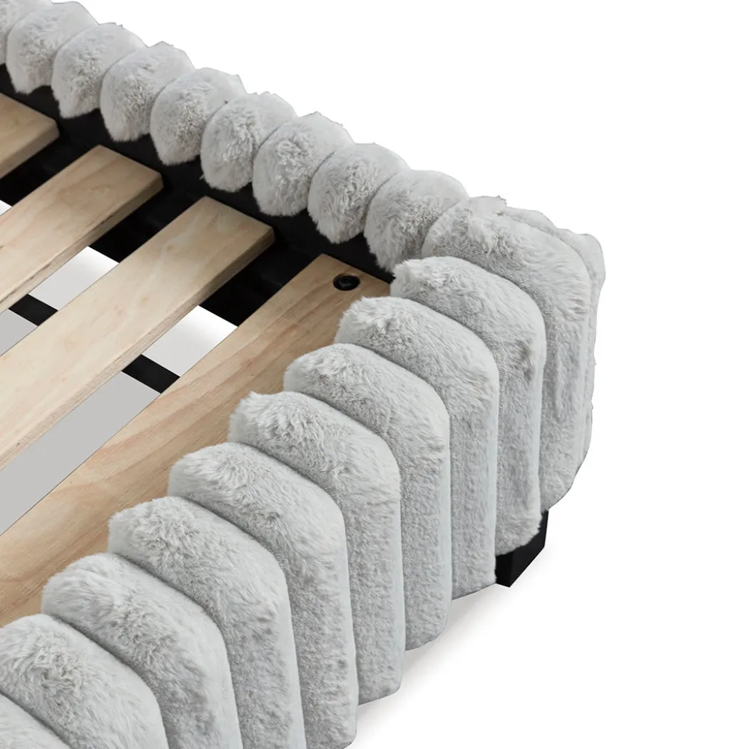 Zuraleus Upholstered Bed